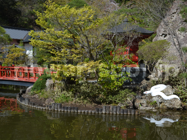 日本のバーミヤン？日本最古の石仏、大谷観音と平和観音。